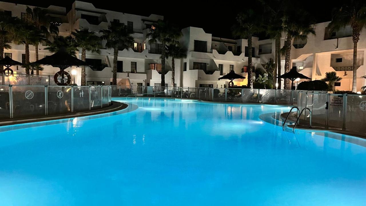 La Perla Ocean Lanzamar - Puerto Del Carmen Apartman Puerto del Carmen  Kültér fotó